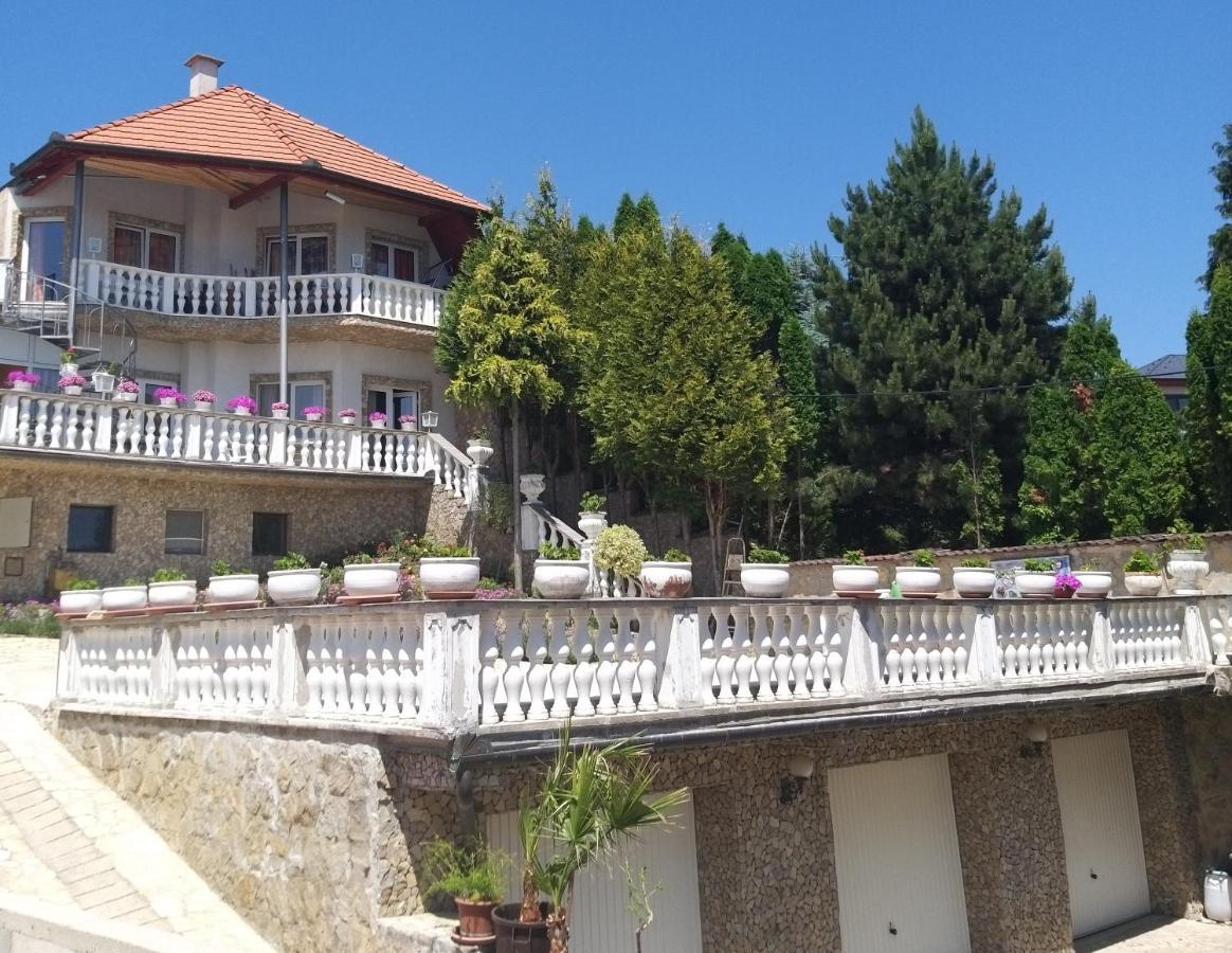 Heviz Kristaly Apartman Exterior photo